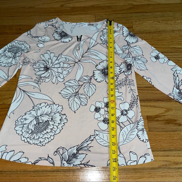 CK 3/4 sleeves blouse - Picture 2 of 7